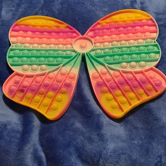 A fidget box - Picture 2 of 5